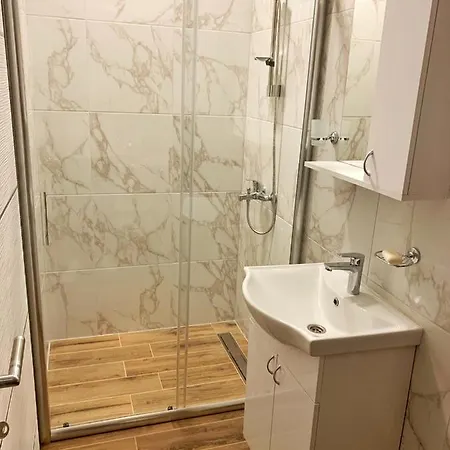 Prenociste & Restoran - Kasic Brodarevo