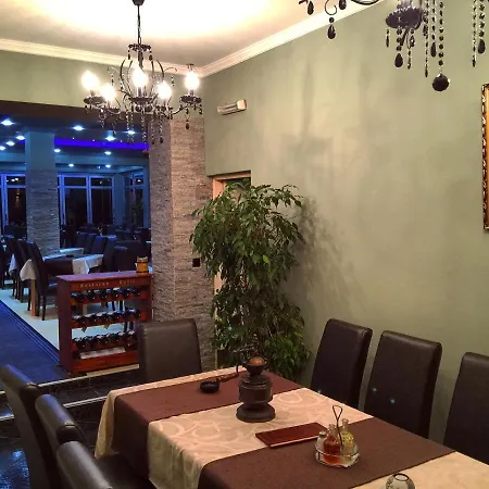 Bed & Breakfast Prenociste & Restoran - Kasic Brodarevo