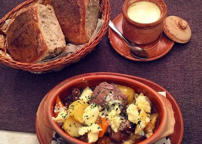 Prenociste & Restoran - Kasic 3*